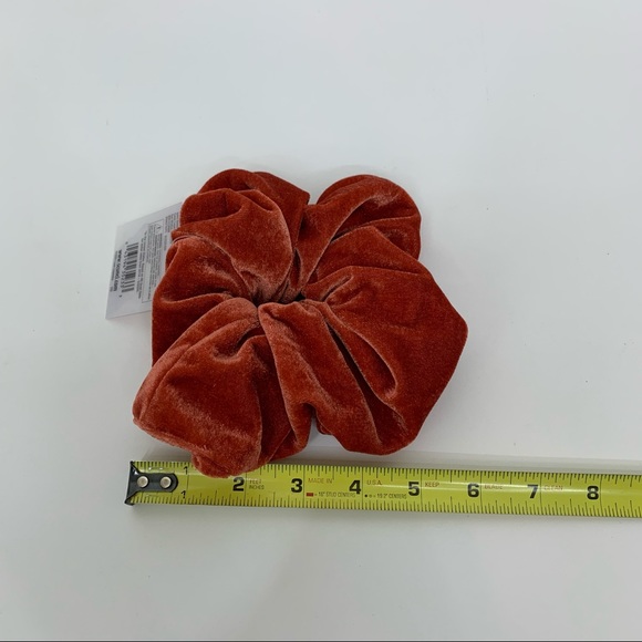 Scunci Extra Large Velvety Scrunchie In Rust Red Orange New - Picture 10 of 13